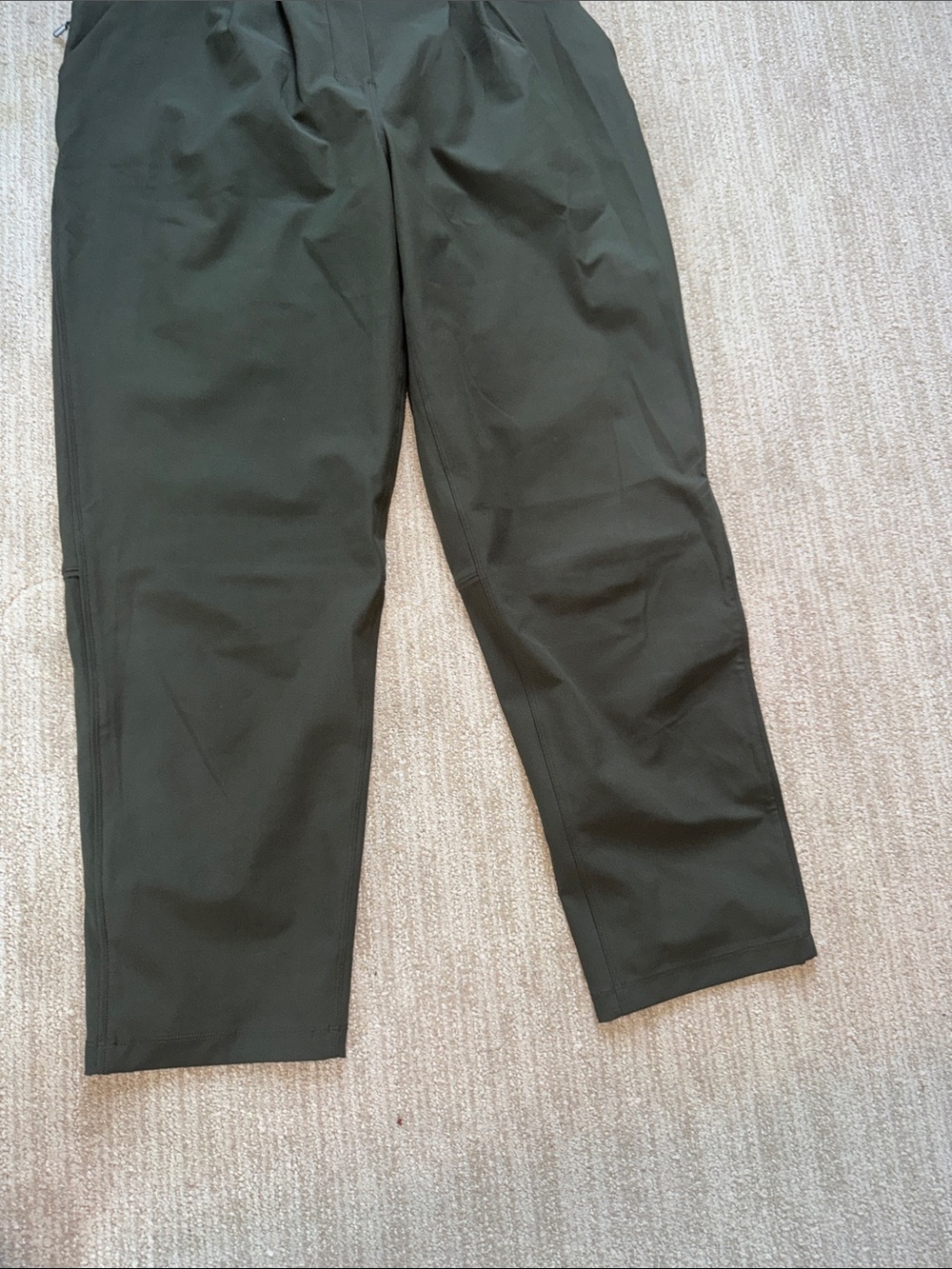 Lululemon Woman's Size 8 Dark Olive Essential High-Rise Trouser Pocket Pants - Picture 3 of 8